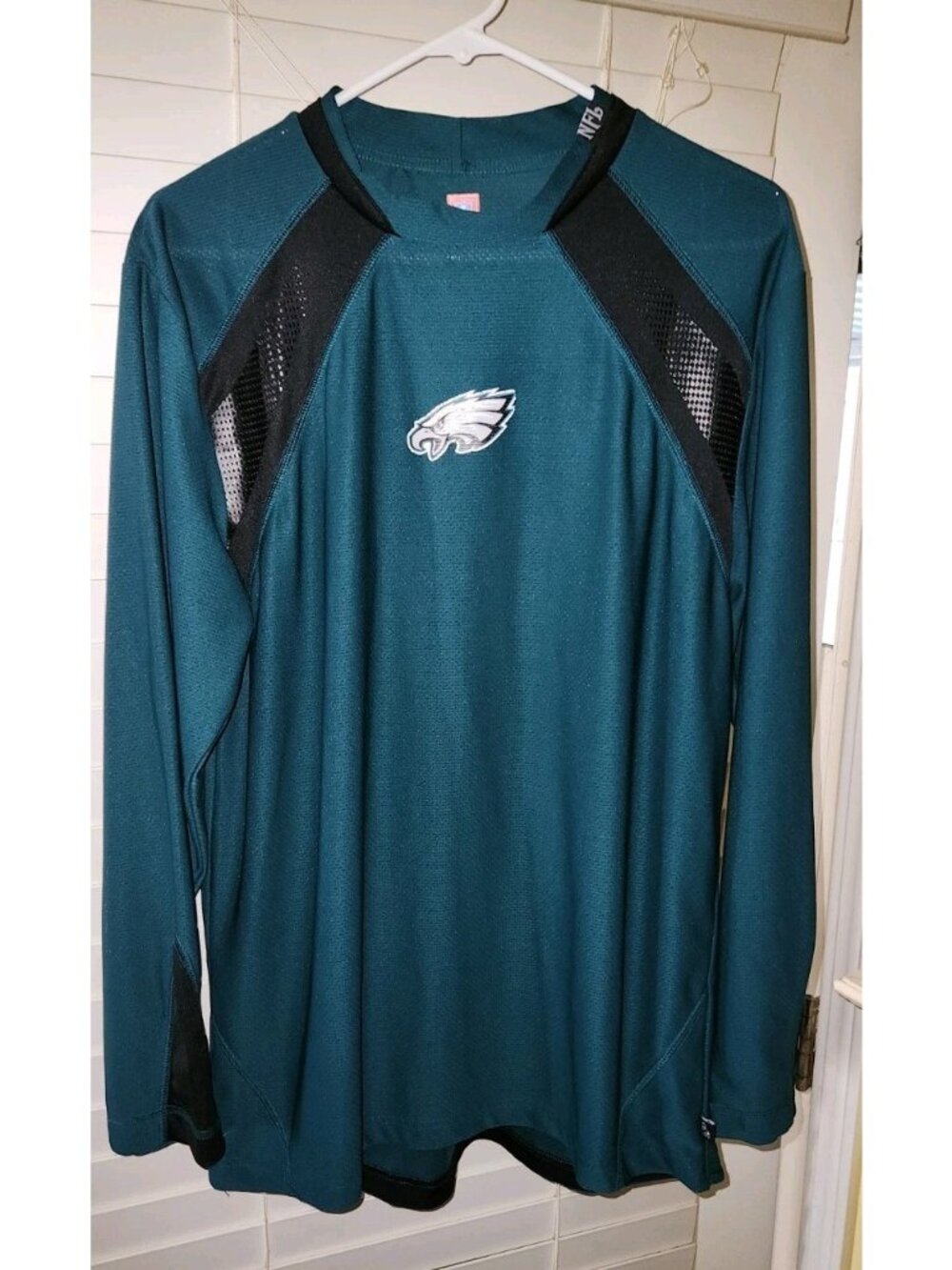 Philadelphia Eagles NFL Long Sleeve Shirt Kelly Green mens Size MEDIUM
